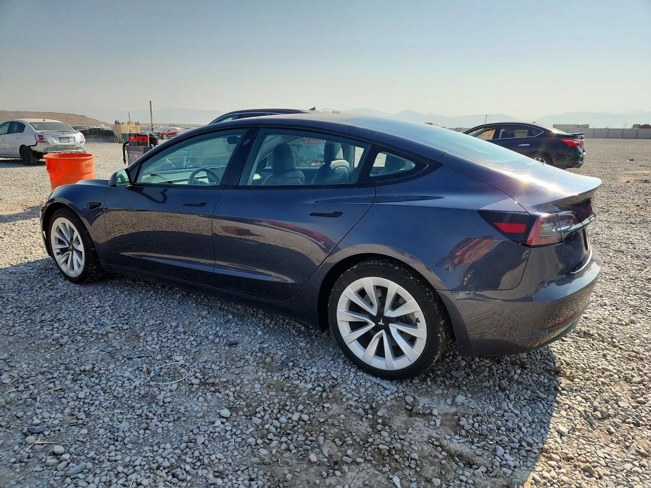 Tesla Model 3 LONG RANGE | DUAL MOTOR | AWD, снимка 2 - Автомобили и джипове - 55896767