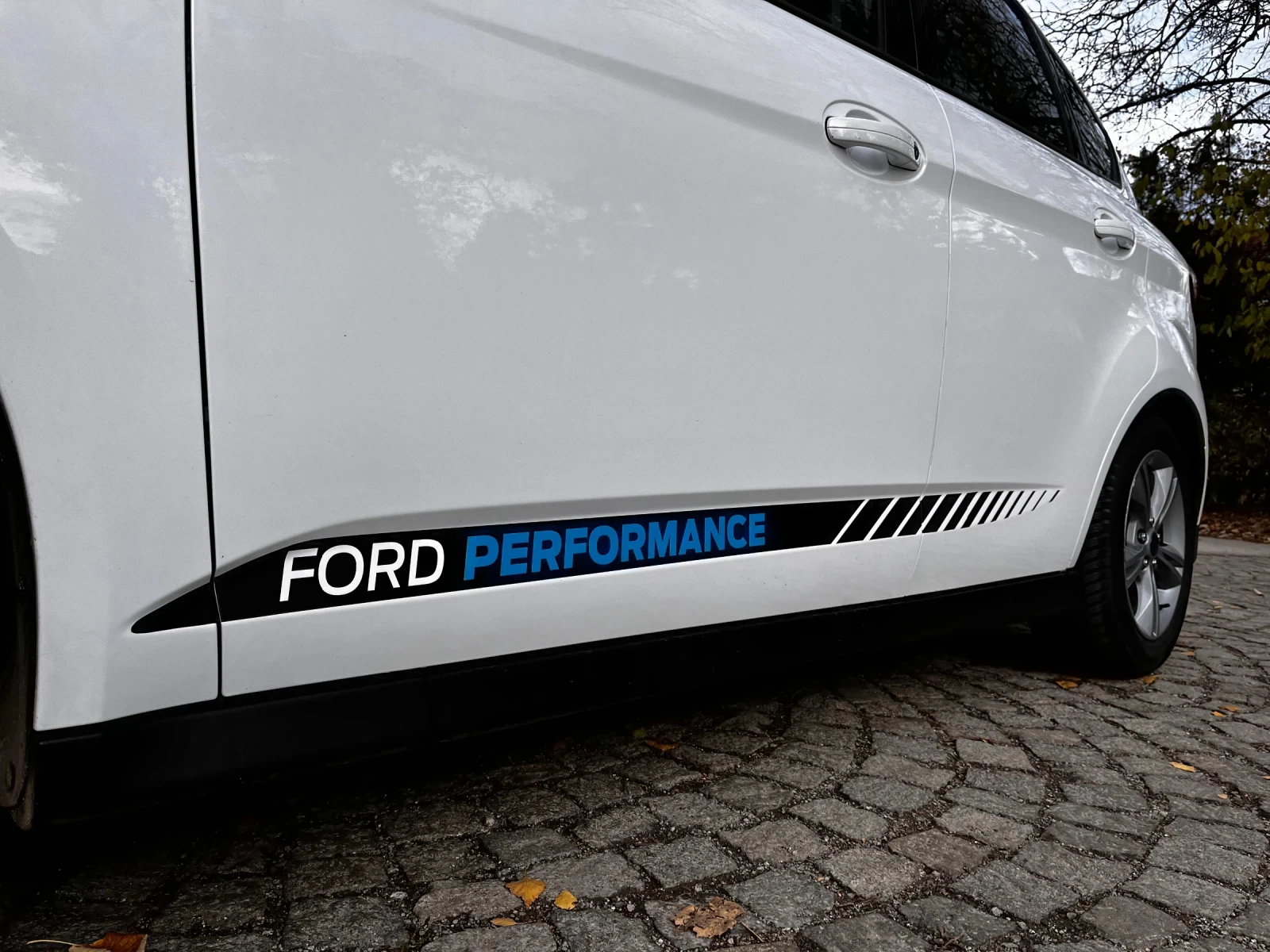 Ford C-max, снимка 2 - Автомобили и джипове - 56011529