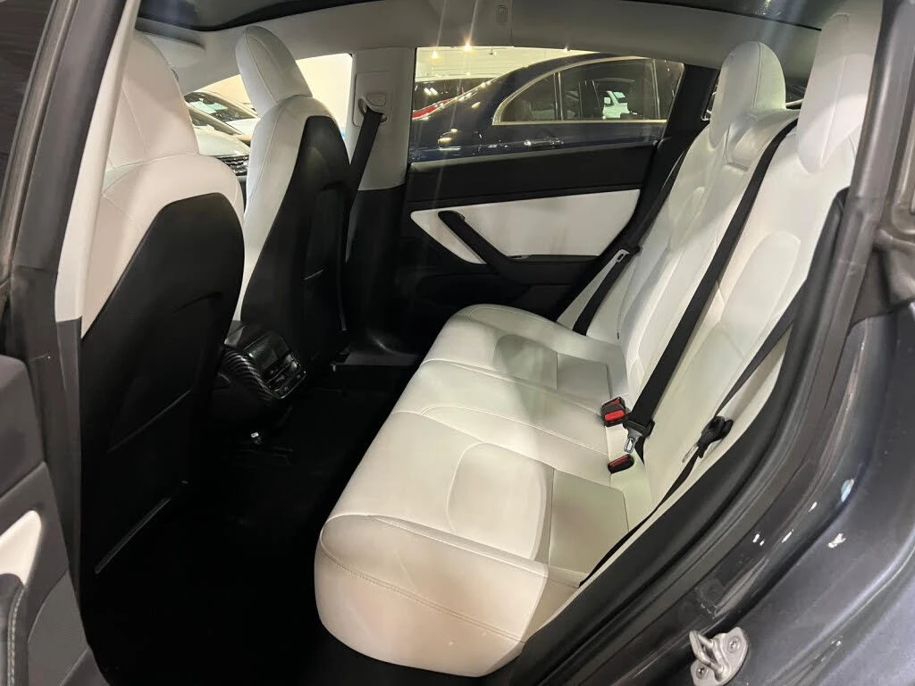 Tesla Model 3 АвтоКредит * (ЦЕНА ДО БГ), снимка 14 - Автомобили и джипове - 56612578