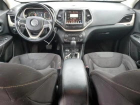 Jeep Cherokee 3.2L 6 4x4 w/Front Whl Drv, снимка 9