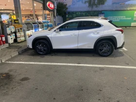 Lexus UX 250h UX250h 4x4, снимка 4