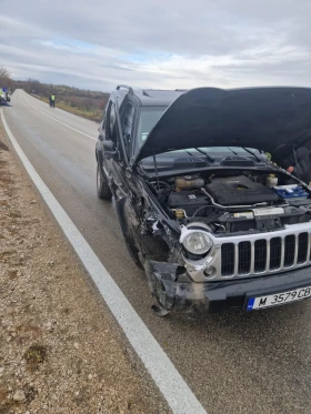 Jeep Cherokee Цял; на ЧАСТИ; 2.8 Commonrail Diesel, снимка 1