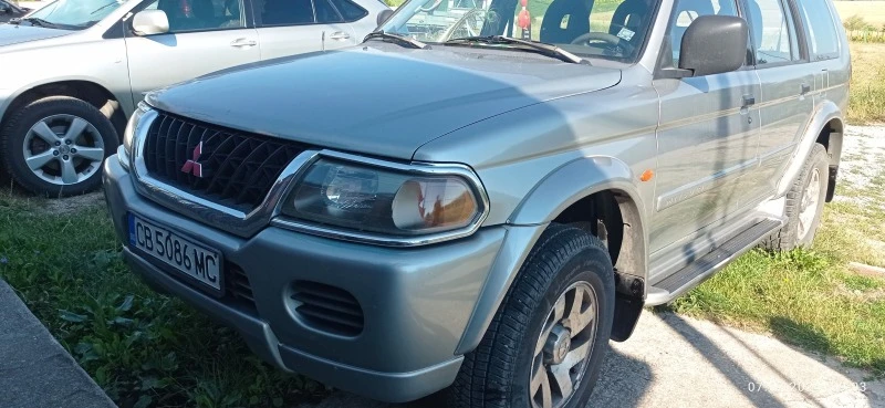 Mitsubishi Pajero sport, снимка 3 - Автомобили и джипове - 46498327