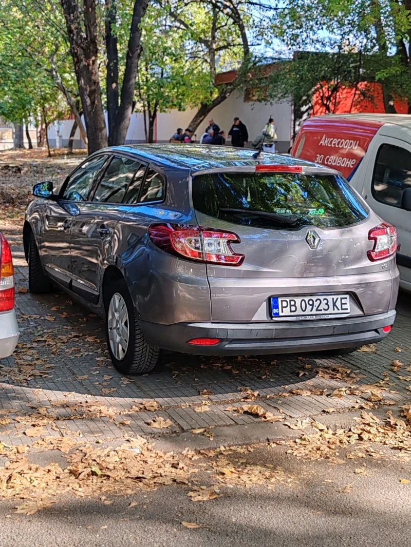 Renault Megane, снимка 3 - Автомобили и джипове - 47657057