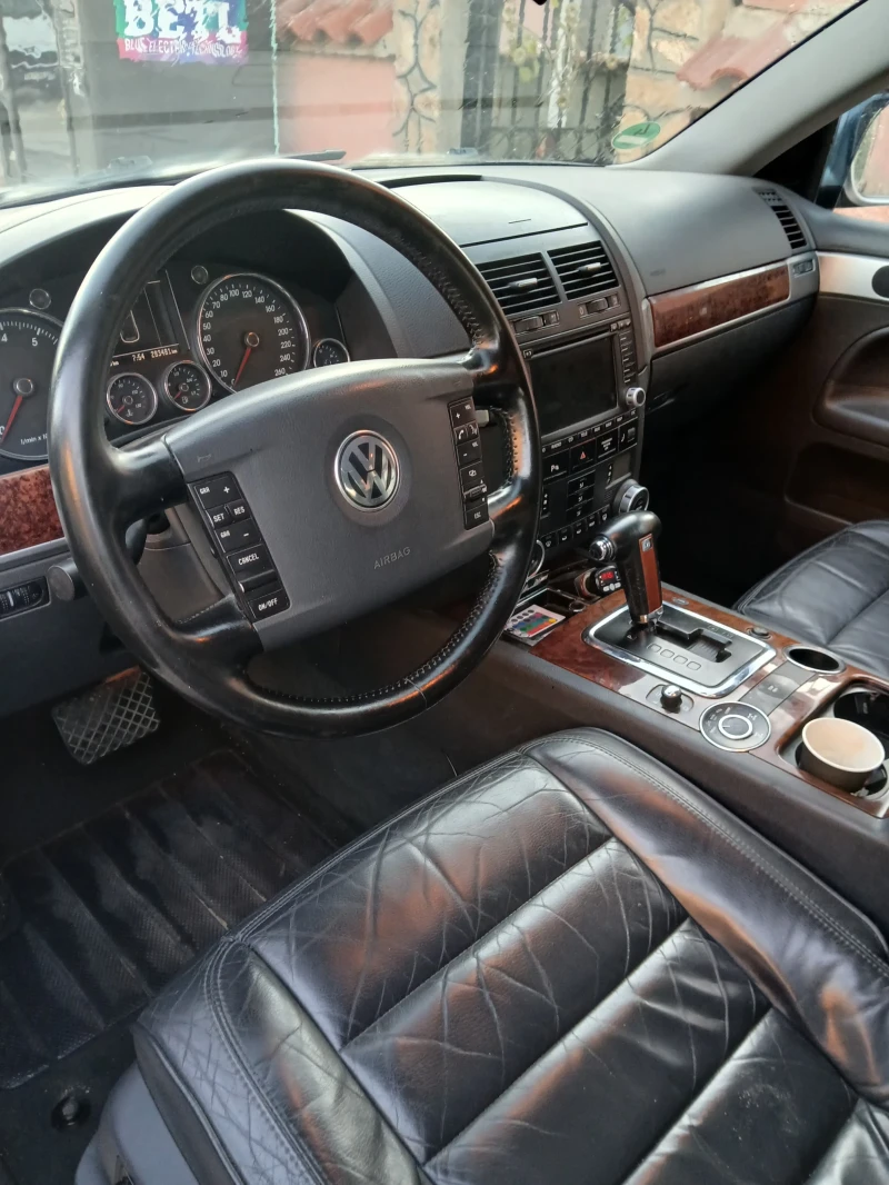 VW Touareg 3.2, снимка 11 - Автомобили и джипове - 49123404