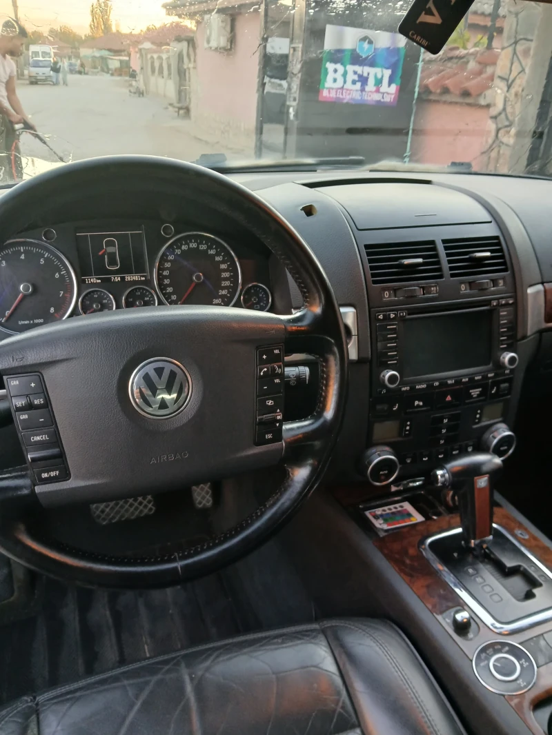 VW Touareg 3.2, снимка 7 - Автомобили и джипове - 49123404