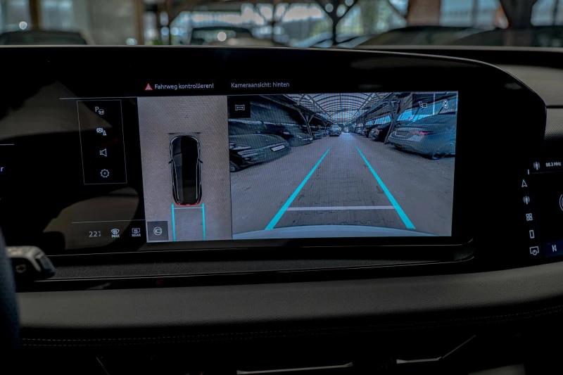 Audi Q6 100kWh/Quattro/Sline/Камера 360/Distronic/, снимка 13 - Автомобили и джипове - 51620754