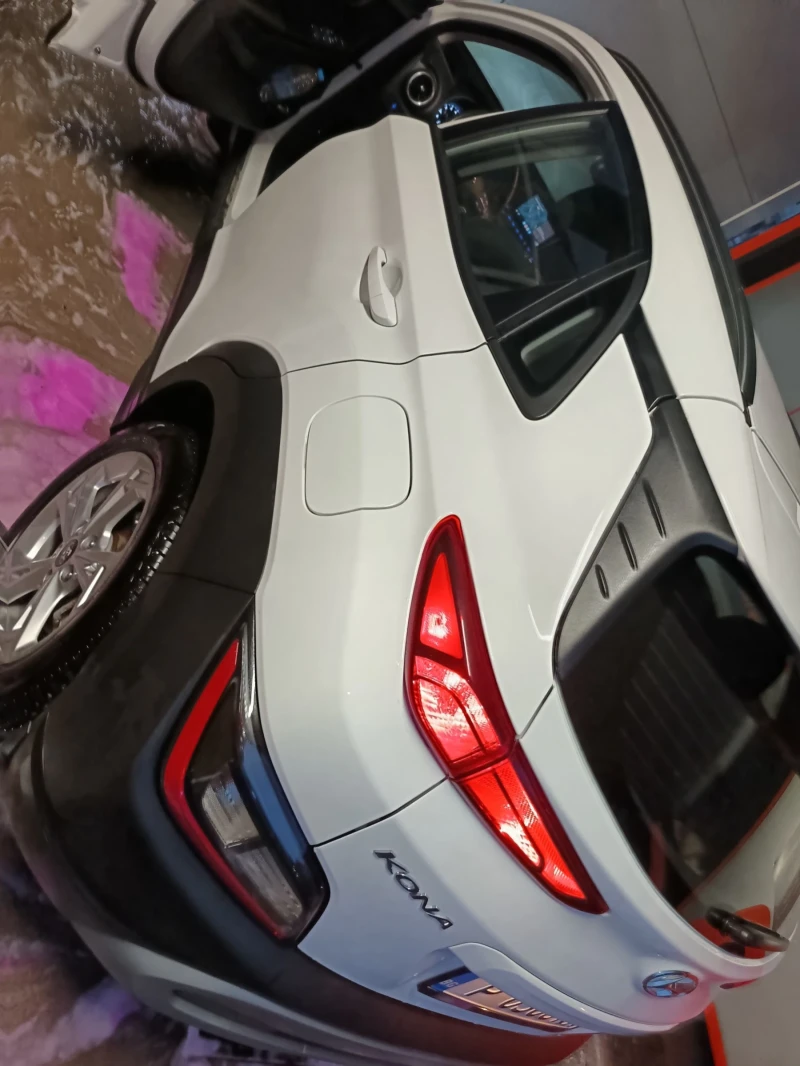 Hyundai Kona, снимка 9 - Автомобили и джипове - 52338588