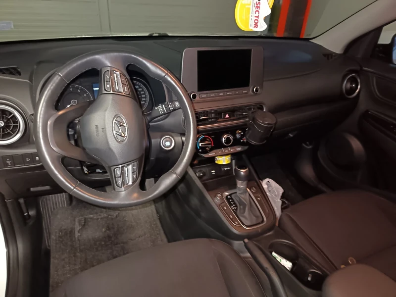 Hyundai Kona, снимка 5 - Автомобили и джипове - 52338588