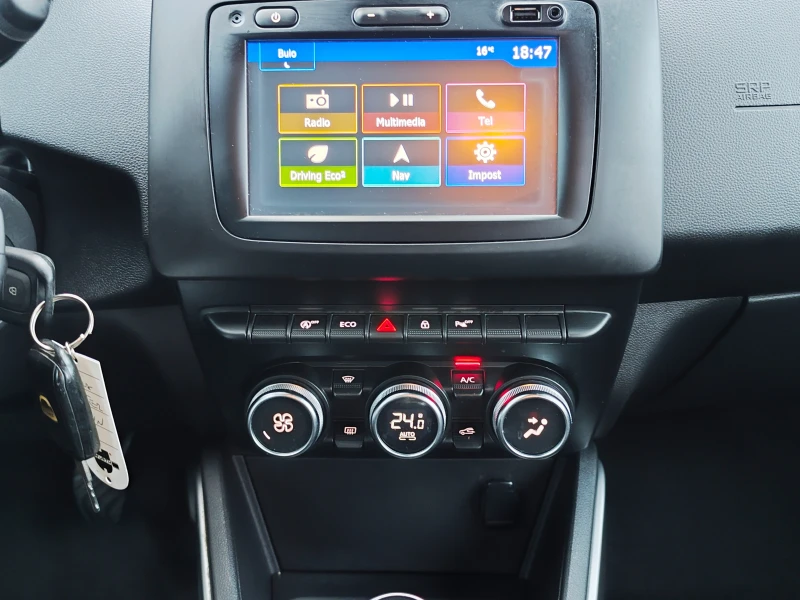 Dacia Duster 1.5 DCI EURO 6B, снимка 10 - Автомобили и джипове - 51913661