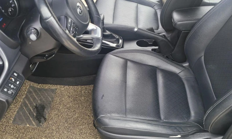 Kia Stonic Diesel 1.6 Trendy * НАЙ-ДОБРА ЦЕНА В БЪЛГАРИЯ* , снимка 11 - Автомобили и джипове - 52112055