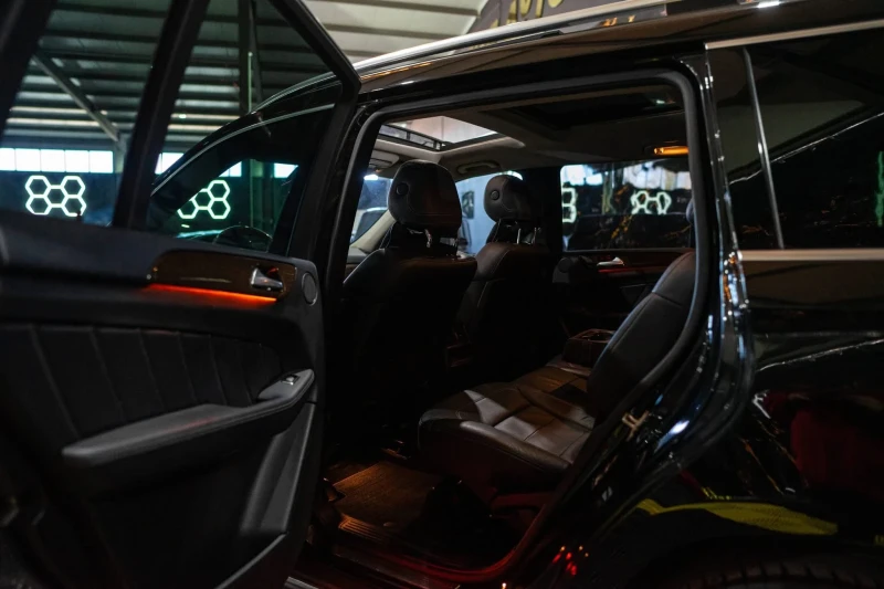 Mercedes-Benz GL 350 7-МЕСТЕН ПАНО FULL AMG LINE ЛИЗИНГ 100%, снимка 15 - Автомобили и джипове - 52919658