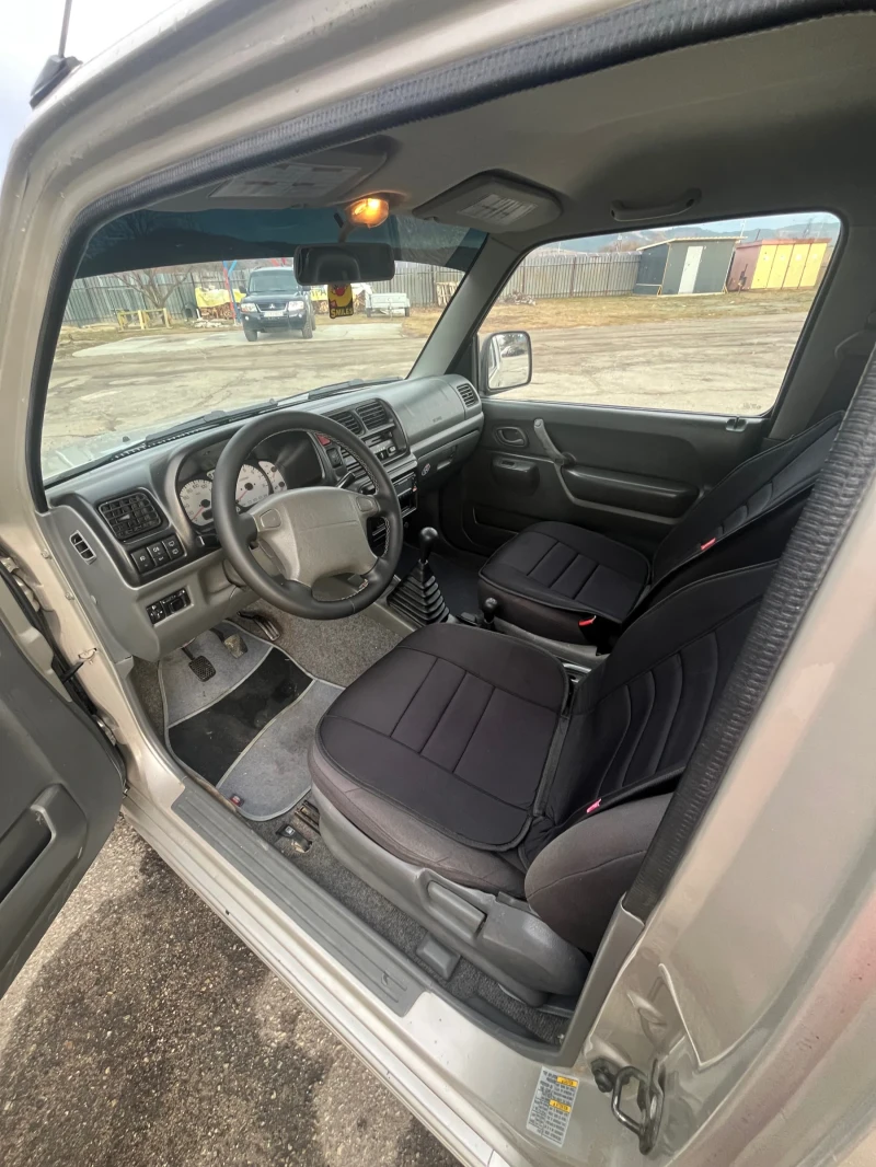 Suzuki Jimny 1.3, снимка 8 - Автомобили и джипове - 53263379