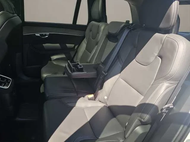 Volvo Xc90 T8* AWD* PLUG-IN HYBRID* DARK* 7S* H&K* ГАРАНЦИЯ, снимка 13 - Автомобили и джипове - 53295619