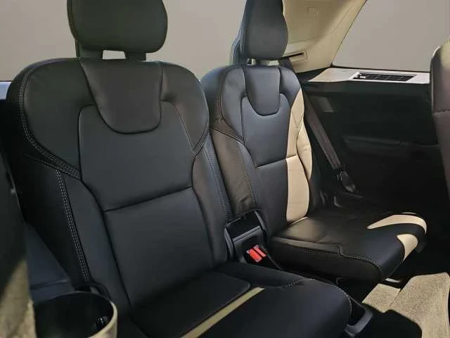 Volvo Xc90 T8* AWD* PLUG-IN HYBRID* DARK* 7S* H&K* ГАРАНЦИЯ, снимка 15 - Автомобили и джипове - 53295619