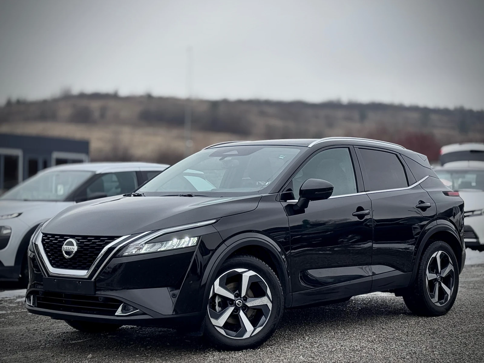 Nissan Qashqai 4x4* Digital* Tekna+ * Гаранция* Панорама* , снимка 1