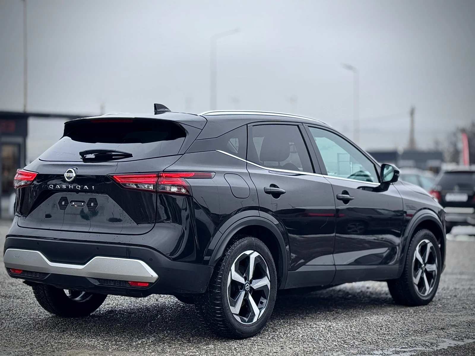 Nissan Qashqai 4x4* Digital* Tekna+ * Гаранция* Панорама*  - изображение 4