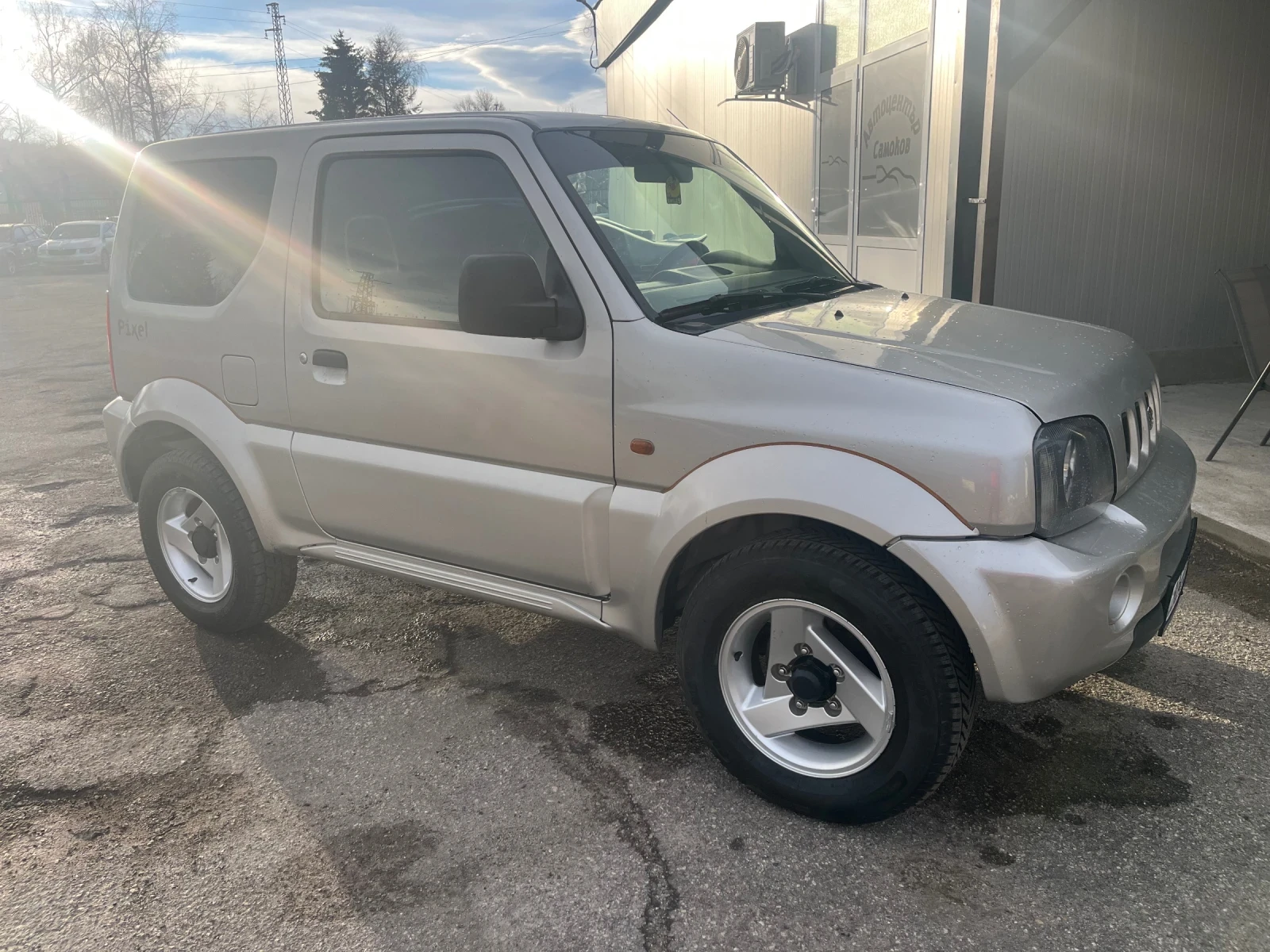 Suzuki Jimny 1.3 - изображение 2