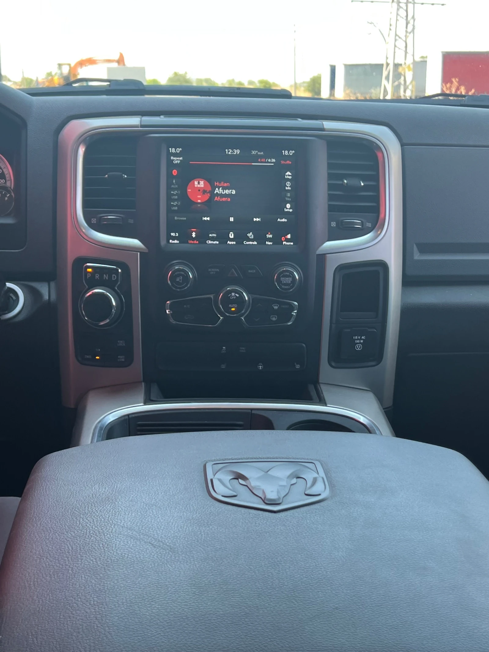 Dodge Ram Dodge RAM 1500 SLT АГУ, снимка 13 - Автомобили и джипове - 53921724