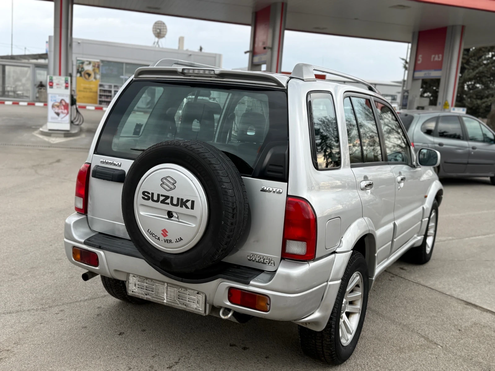 Suzuki Grand vitara 2.0TD 4X4, снимка 5 - Автомобили и джипове - 53963828