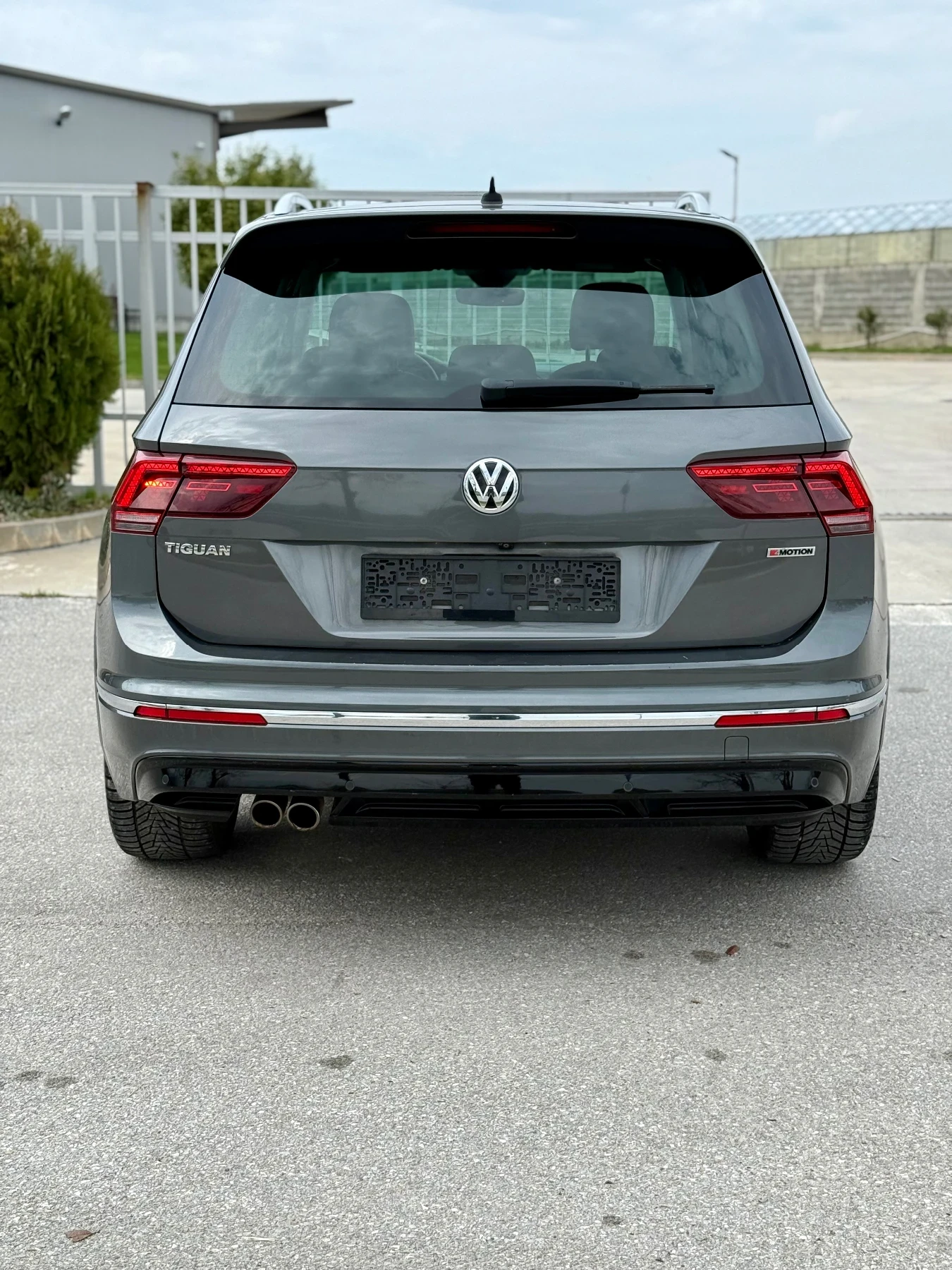 VW Tiguan R-LINE/ 2.0TDI/ 190HP/ 4Motion/ DSG/ Digital/ , снимка 8 - Автомобили и джипове - 53989653