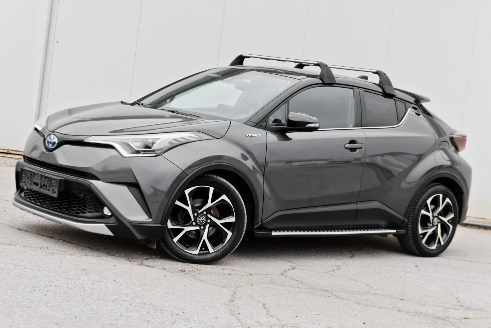 Toyota C-HR 1.8 Hybrid, снимка 2 - Автомобили и джипове - 54209699