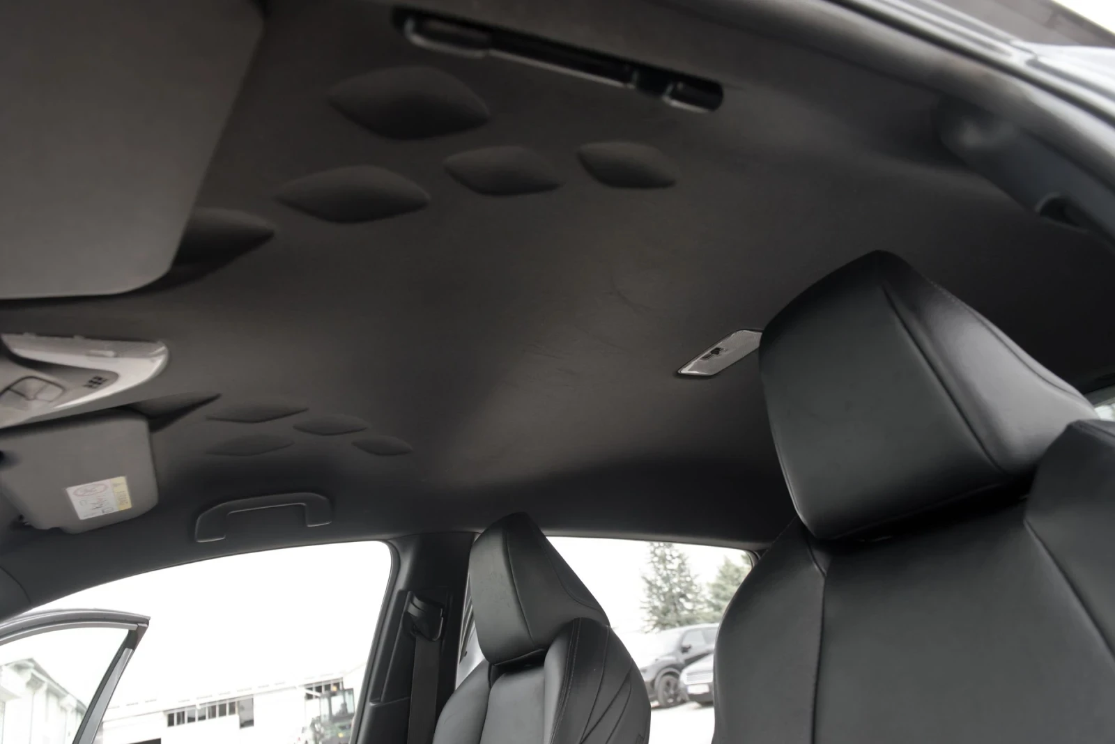 Toyota C-HR 1.8 Hybrid, снимка 14 - Автомобили и джипове - 54209699