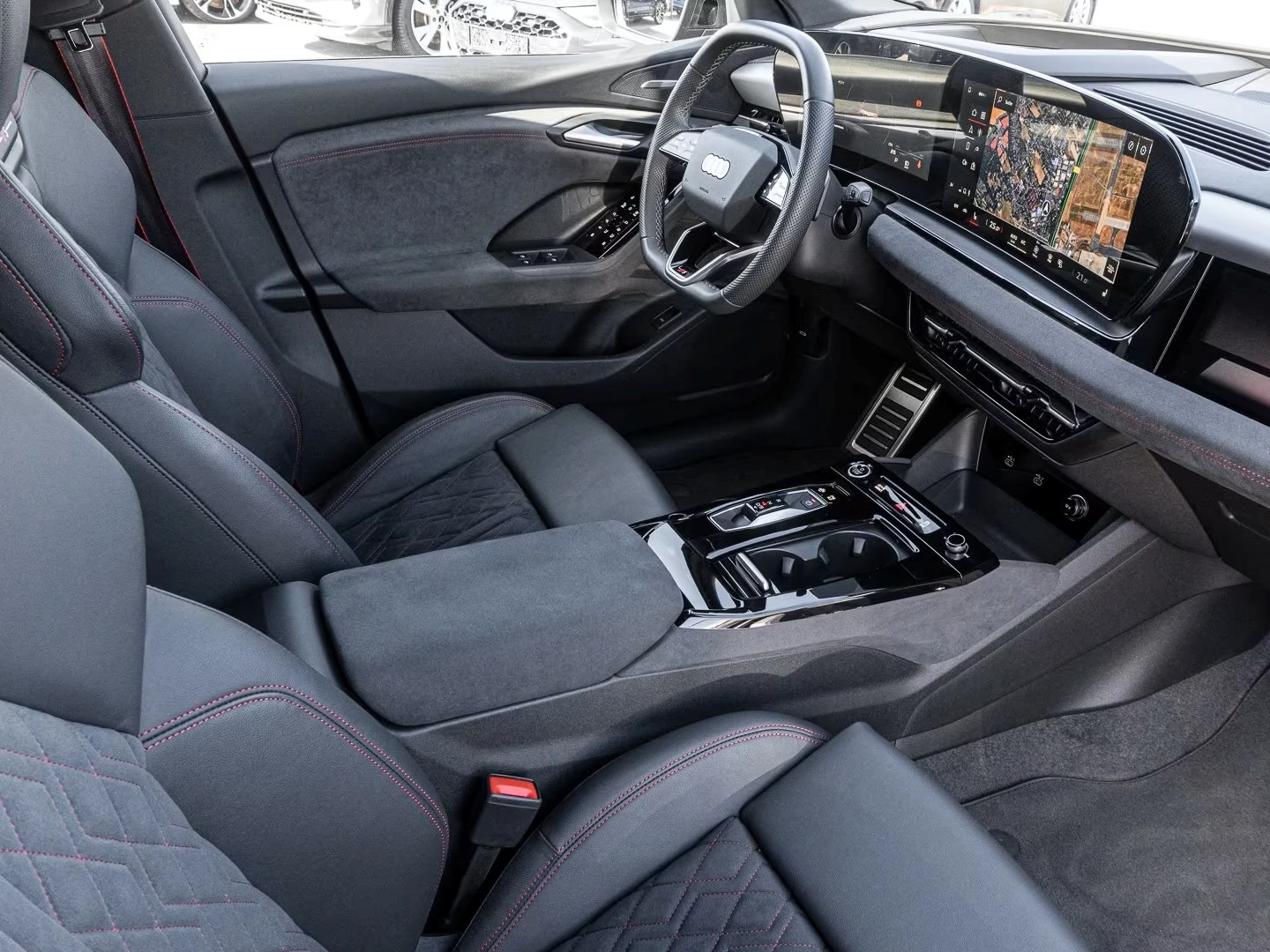 Audi Q6 E-TRON* PERFORMANCE* PANO* 360* B&O* , снимка 12 - Автомобили и джипове - 54229183