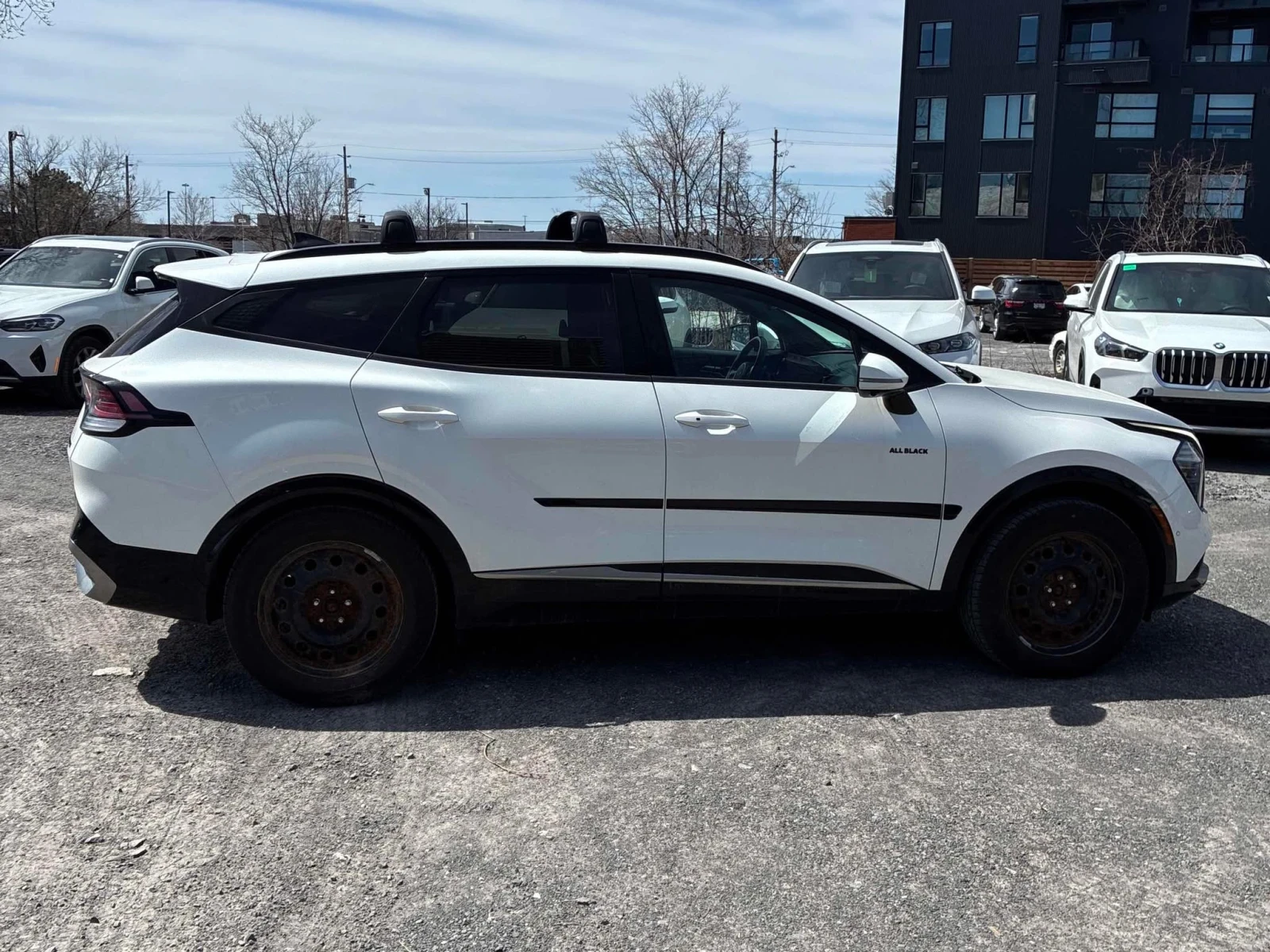 Kia Sportage Hybrid* AWD* Red Interior, снимка 5 - Автомобили и джипове - 54660957