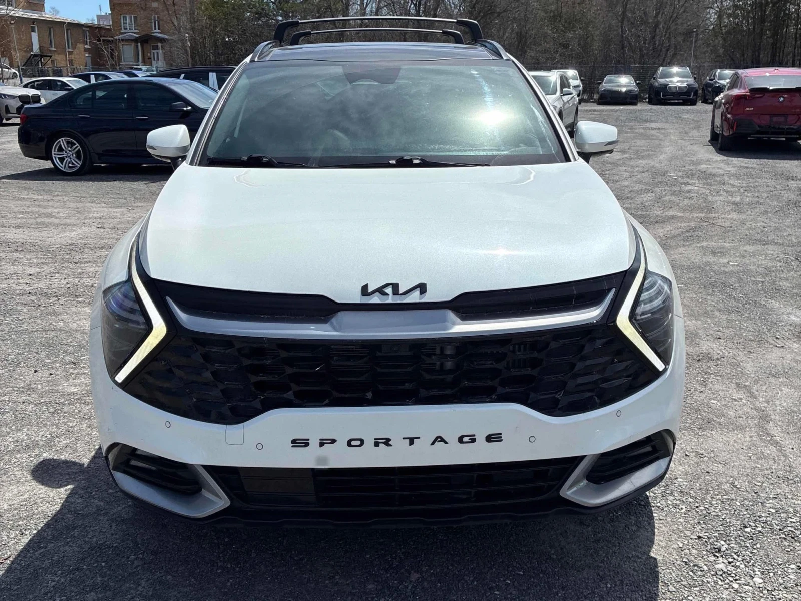 Kia Sportage Hybrid* AWD* Red Interior, снимка 2 - Автомобили и джипове - 54660957