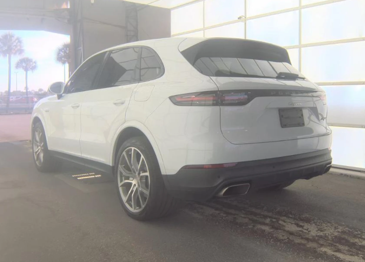 Porsche Cayenne Sport Chrono | BOSE | Панорама | PDLS+ , снимка 6 - Автомобили и джипове - 54711673