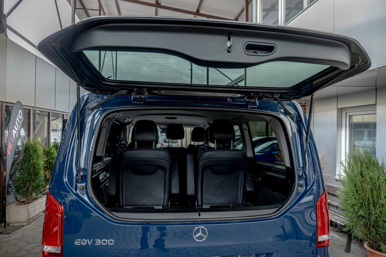 Mercedes-Benz EQV 300/LONG/Avantgarde Line/PDC/Thermotronic/100kWh, снимка 15 - Автомобили и джипове - 54896611