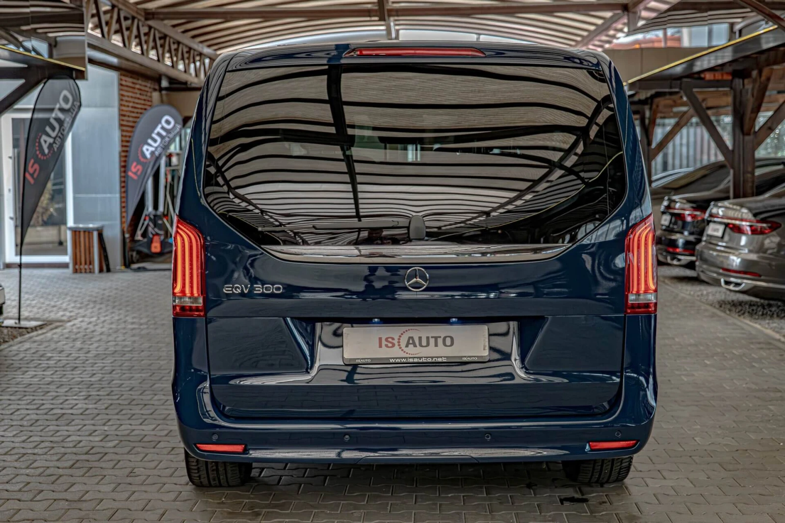 Mercedes-Benz EQV 300/LONG/Avantgarde Line/PDC/Thermotronic/100kWh, снимка 4 - Автомобили и джипове - 54896611