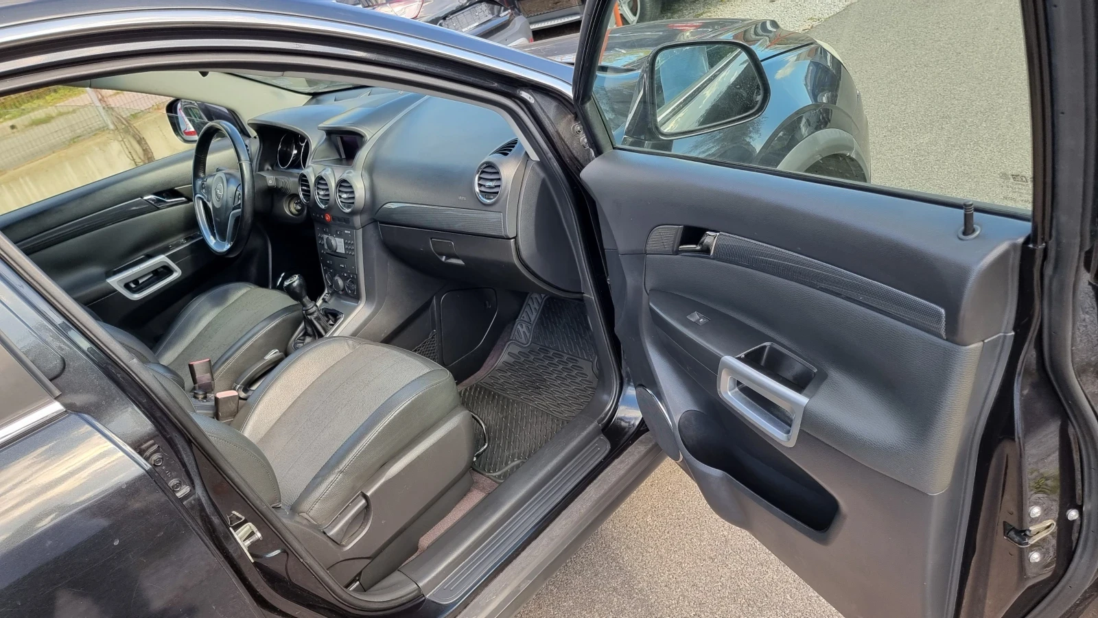 Opel Antara, снимка 13 - Автомобили и джипове - 55434423