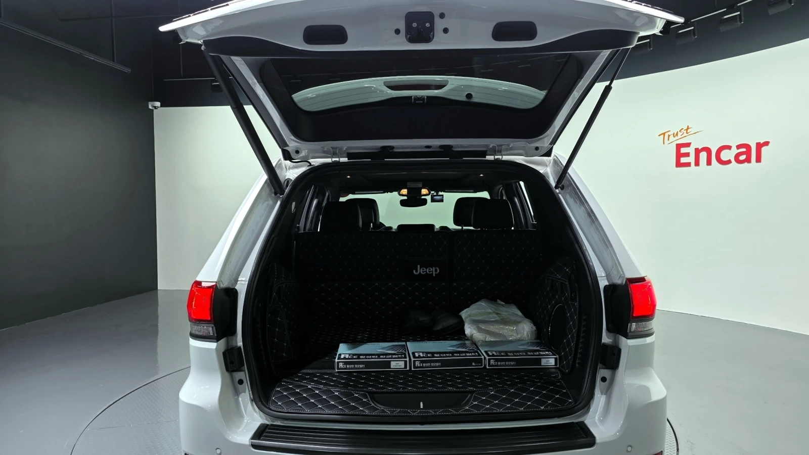 Jeep Grand cherokee Limited X 3.6L 4x4, снимка 17 - Автомобили и джипове - 55501772