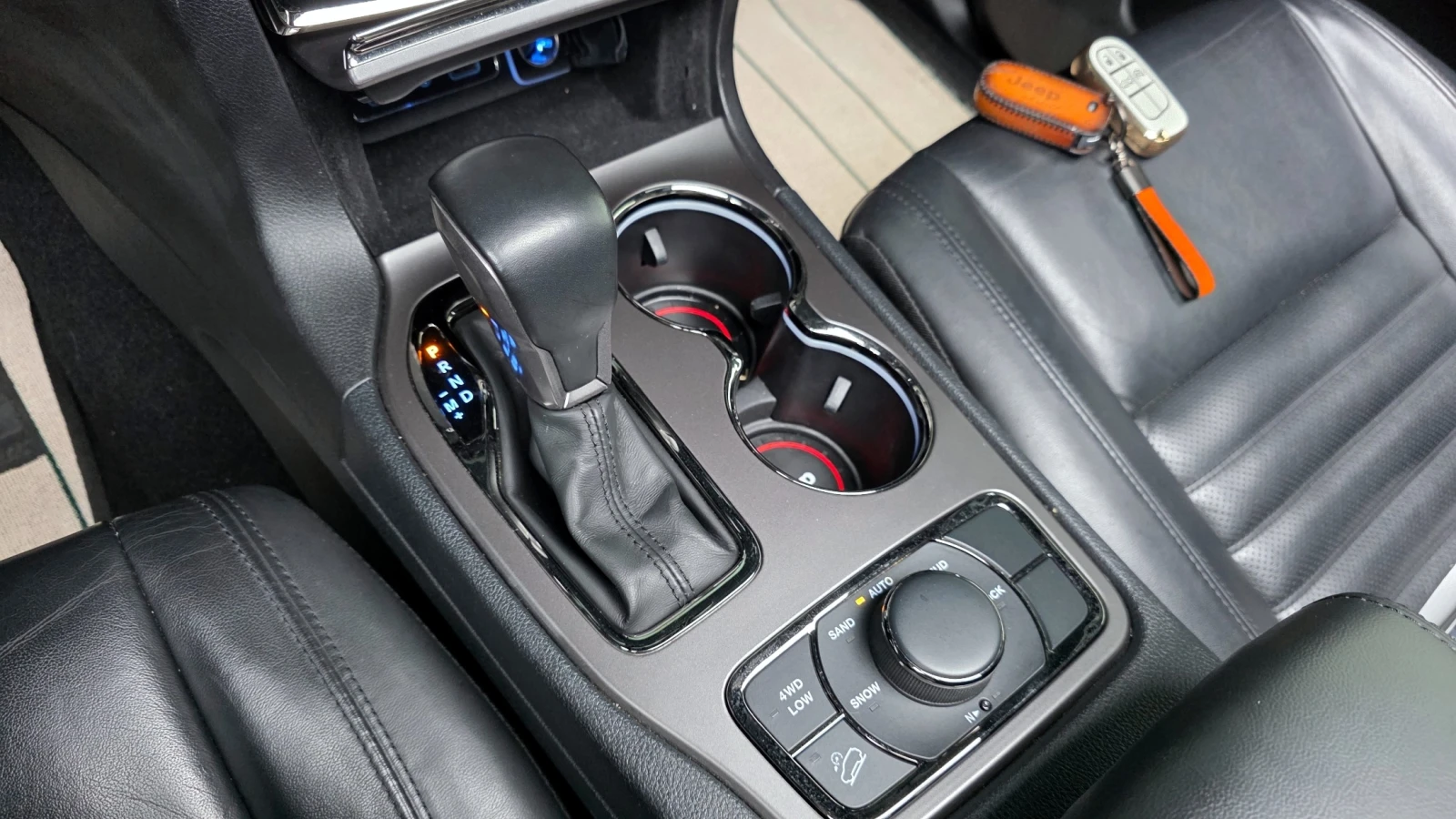 Jeep Grand cherokee Limited X 3.6L 4x4, снимка 13 - Автомобили и джипове - 55501772