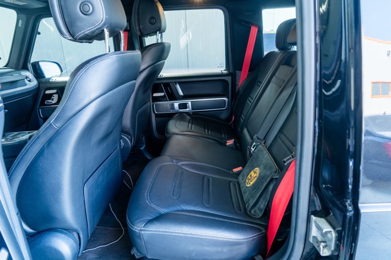 Mercedes-Benz G 350 63 AMG PACK = TOP = ЛИЗИНГ = ГАРАНЦИЯ, снимка 8 - Автомобили и джипове - 56242672