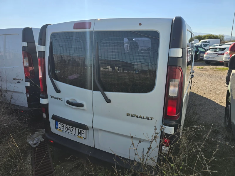 Renault Trafic 1.6 dCi, снимка 2 - Бусове и автобуси - 49196072