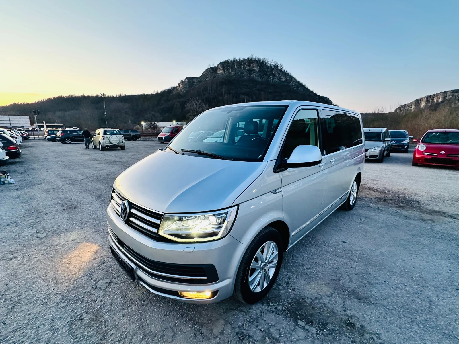 VW Multivan 2.0 TDI HIGHLINE  УНИКАТ - изображение 8