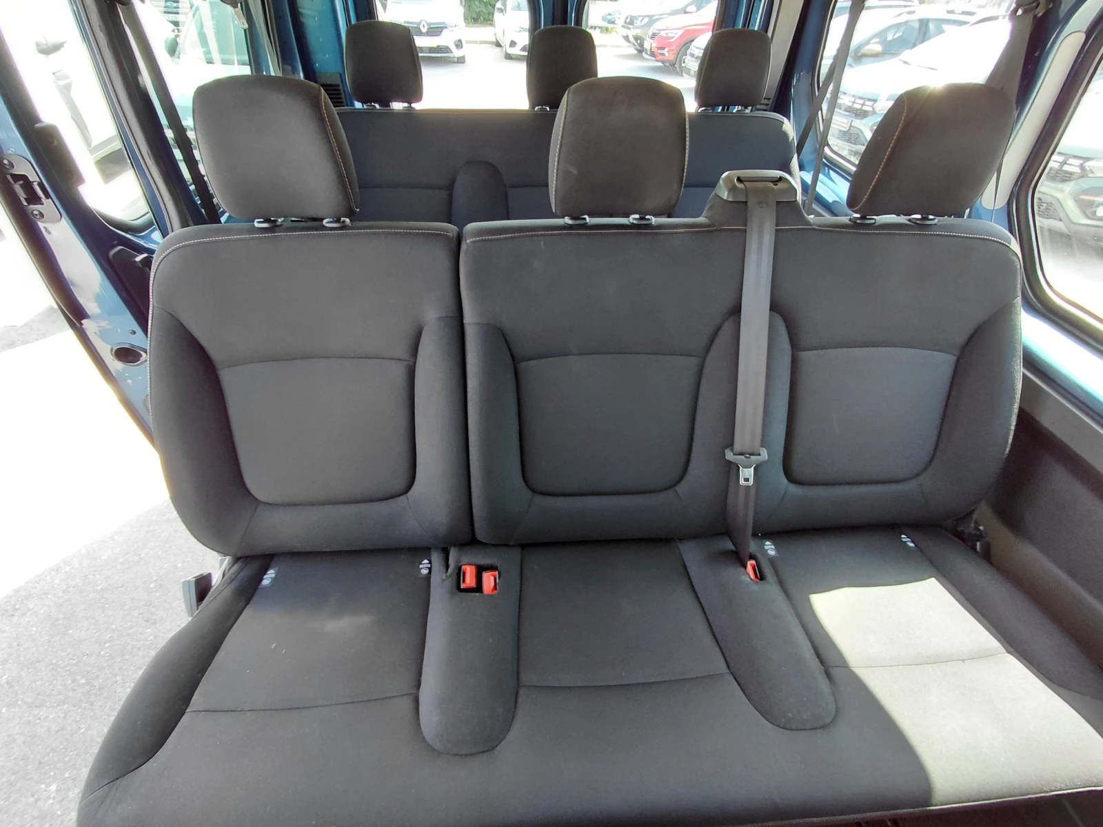 Renault Trafic 1.6 dCi/120к.с/Life L1H1 8+ 1 места, снимка 13 - Бусове и автобуси - 55638644