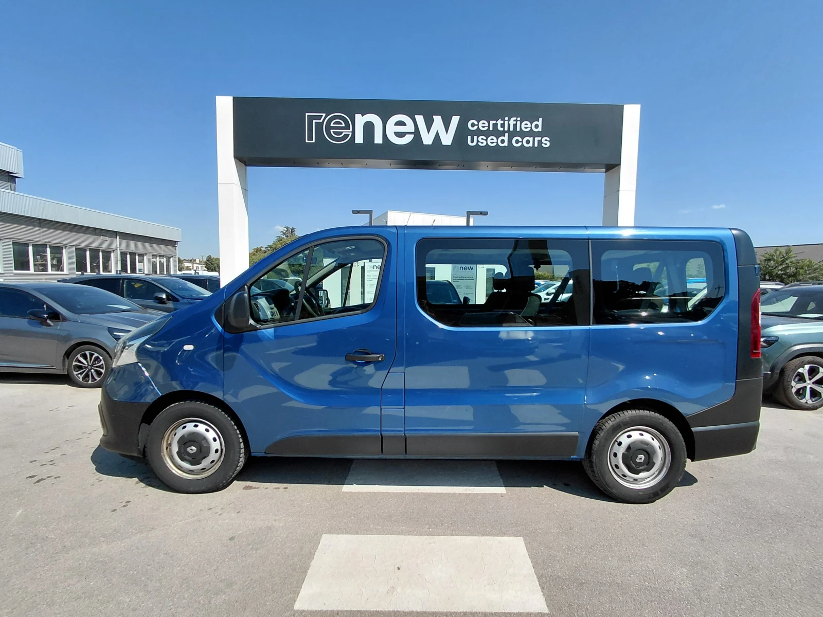 Renault Trafic 1.6 dCi/120к.с/Life L1H1 8+ 1 места, снимка 4 - Бусове и автобуси - 55638644