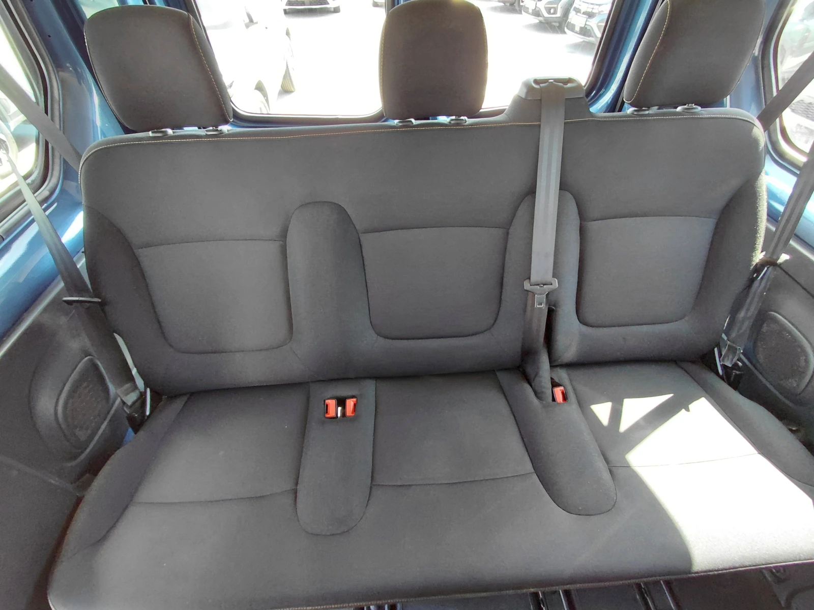 Renault Trafic 1.6 dCi/120к.с/Life L1H1 8+ 1 места, снимка 14 - Бусове и автобуси - 55638644
