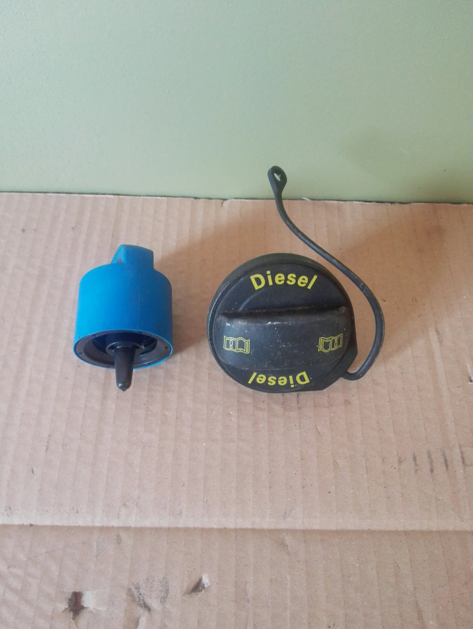 Капачка резервоар вътрешна Фолксваген Голф 7 1.6тди