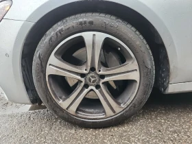 Обява за продажба на Mercedes-Benz E 300 * CARFAX * Цена до България*  ~44 300 лв. - изображение 5 | Auto.bg Обява за продажба на Mercedes-Benz E 300 * CARFAX * Цена до България*  ~44 300 лв. - изображение 5