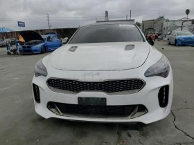 ������ Kia Stinger