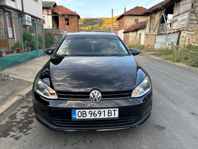 VW Golf, снимка 1 - Автомобили и джипове - 47524831