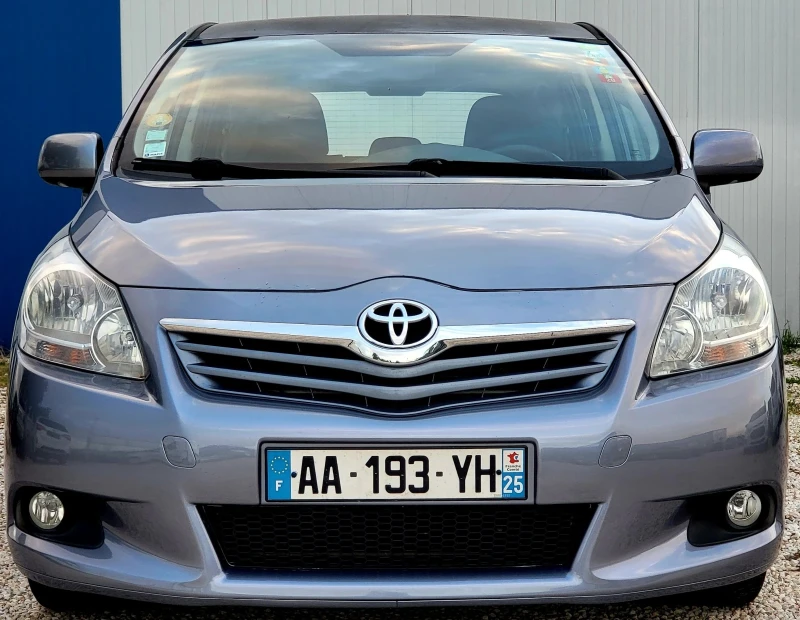 Toyota Verso 2.0 D4D 6+ 1, снимка 1 - Автомобили и джипове - 48339529