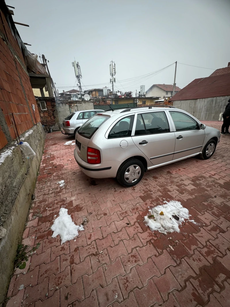 Skoda Fabia, снимка 3 - Автомобили и джипове - 48497143