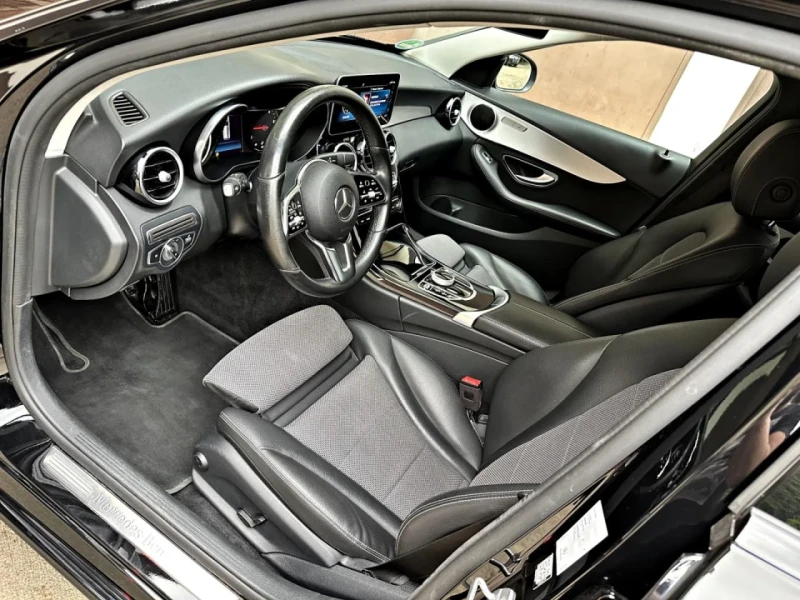 Mercedes-Benz C 220 2018 9G ТРОНИК ТОП СЪСТОЯНИЕ!!!!, снимка 6 - Автомобили и джипове - 50359189