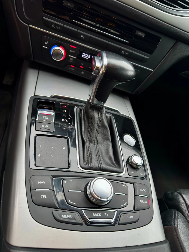 Audi A6 3.0 TDI Quattro   Full S-line   Автоматик   245 к., снимка 11 - Автомобили и джипове - 53089659